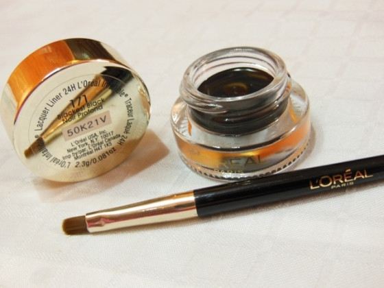 LOreal-Infallible-Lacquer-Liner-24hr-Eye-Liner-Blackest-Black-Review
